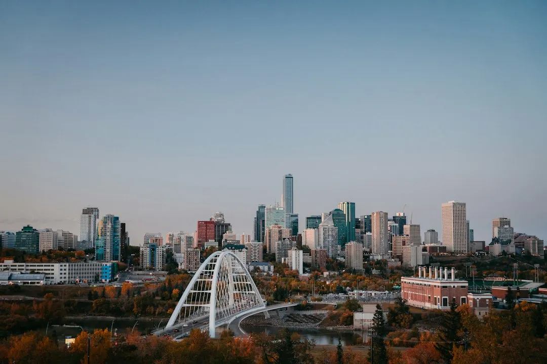 融资租赁与直接采购对比分析:哪种设备获取方式更适合华南制造企业正文配图 1